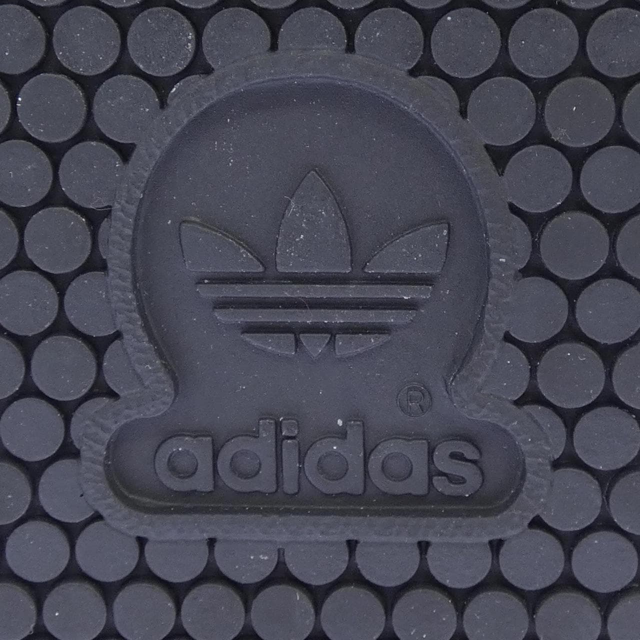 アディダス ADIDAS IG1116 スニーカー