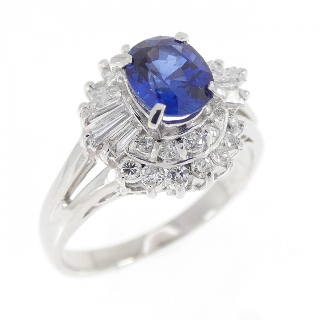 PT900 サファイヤ リング 0.82CT