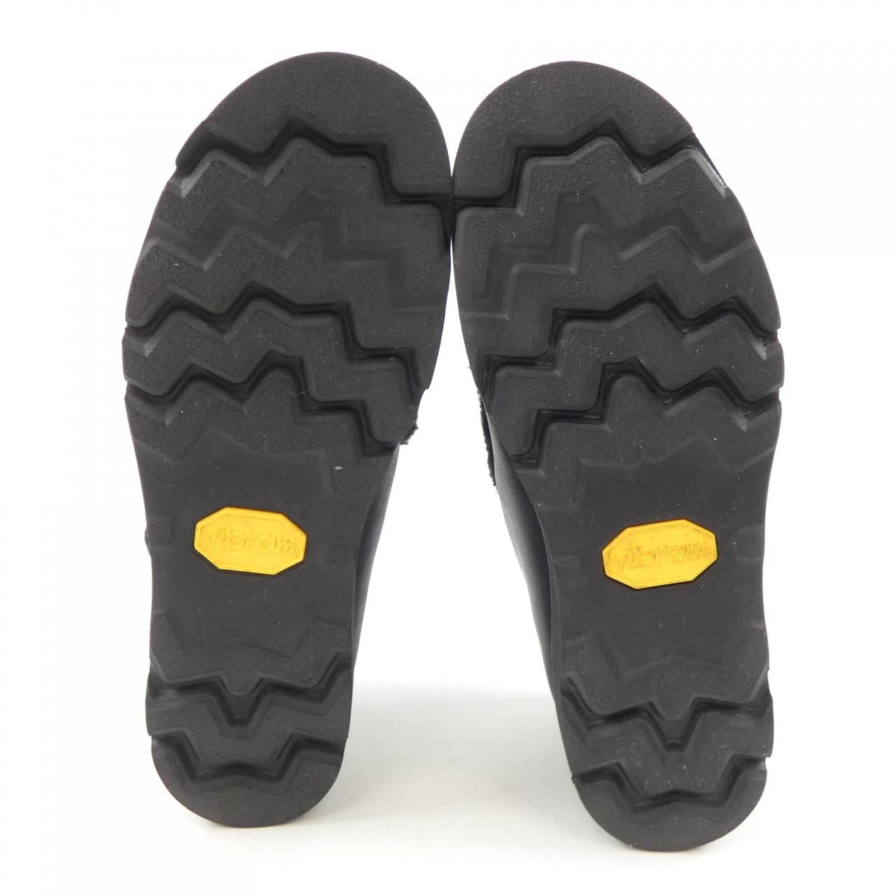 toshinosuke takegaha シューズ