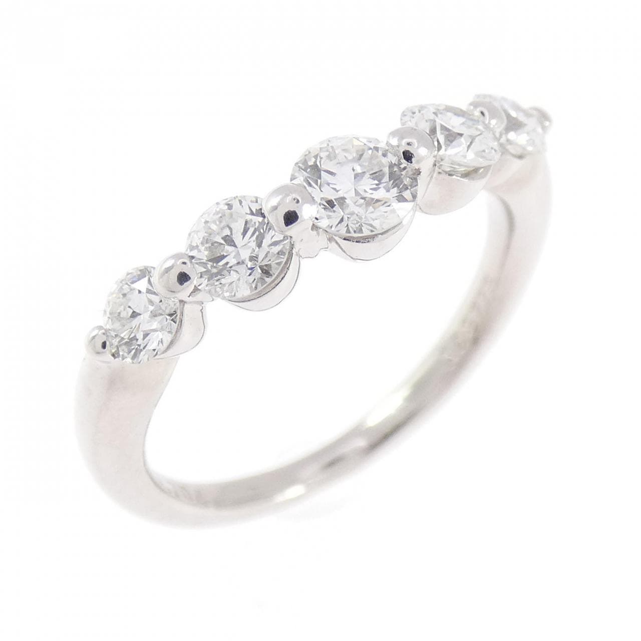 PT900 ダイヤモンド リング 0.704CT