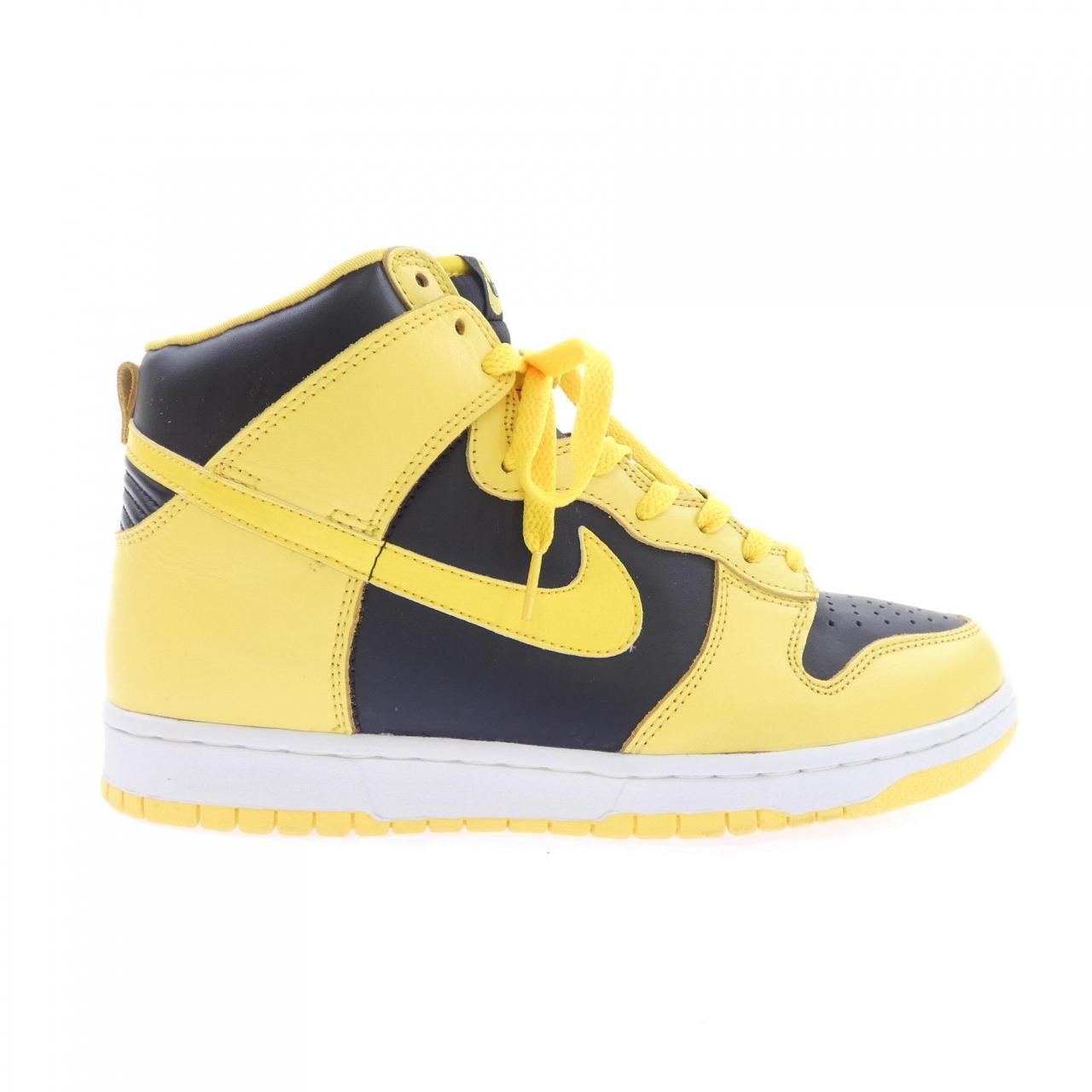 ナイキ NIKE スニーカー