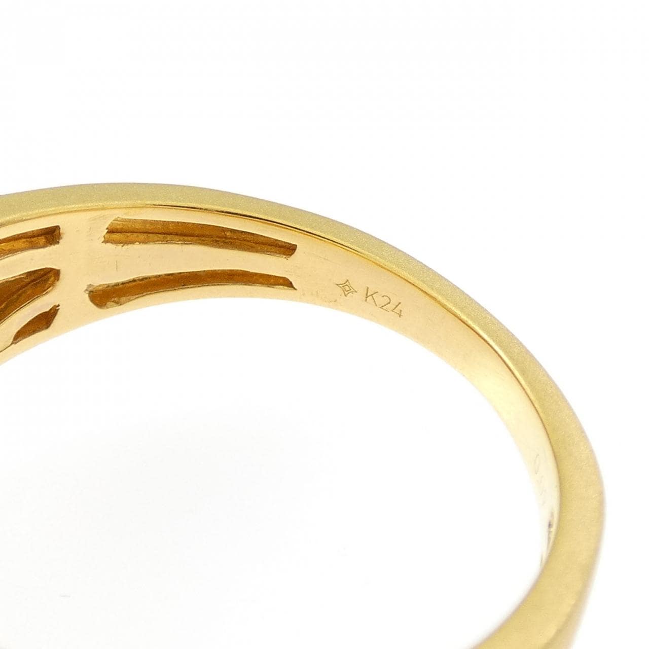 ジーエスティービー ダイヤモンド リング 0.09CT