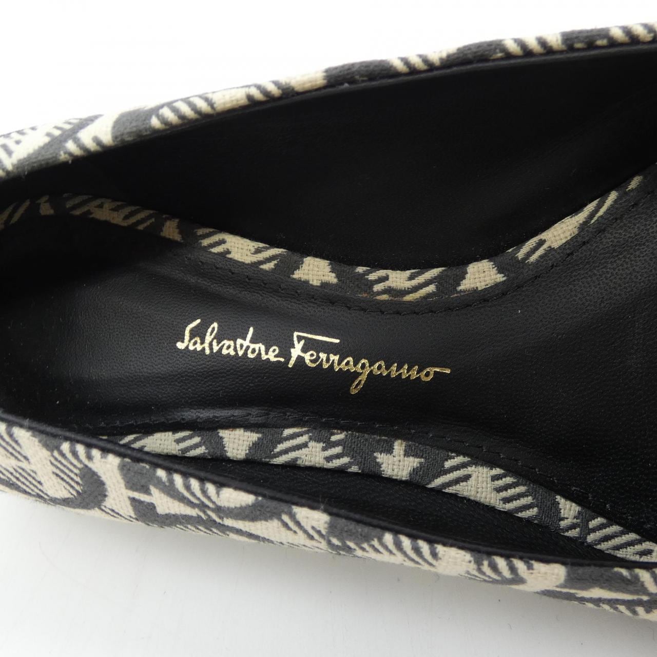 サルヴァトーレフェラガモ SALVATORE FERRAGAMO GC11475 パンプス
