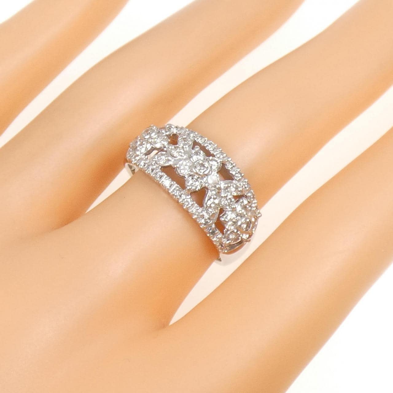PT900 フラワー ダイヤモンド リング 1.00CT