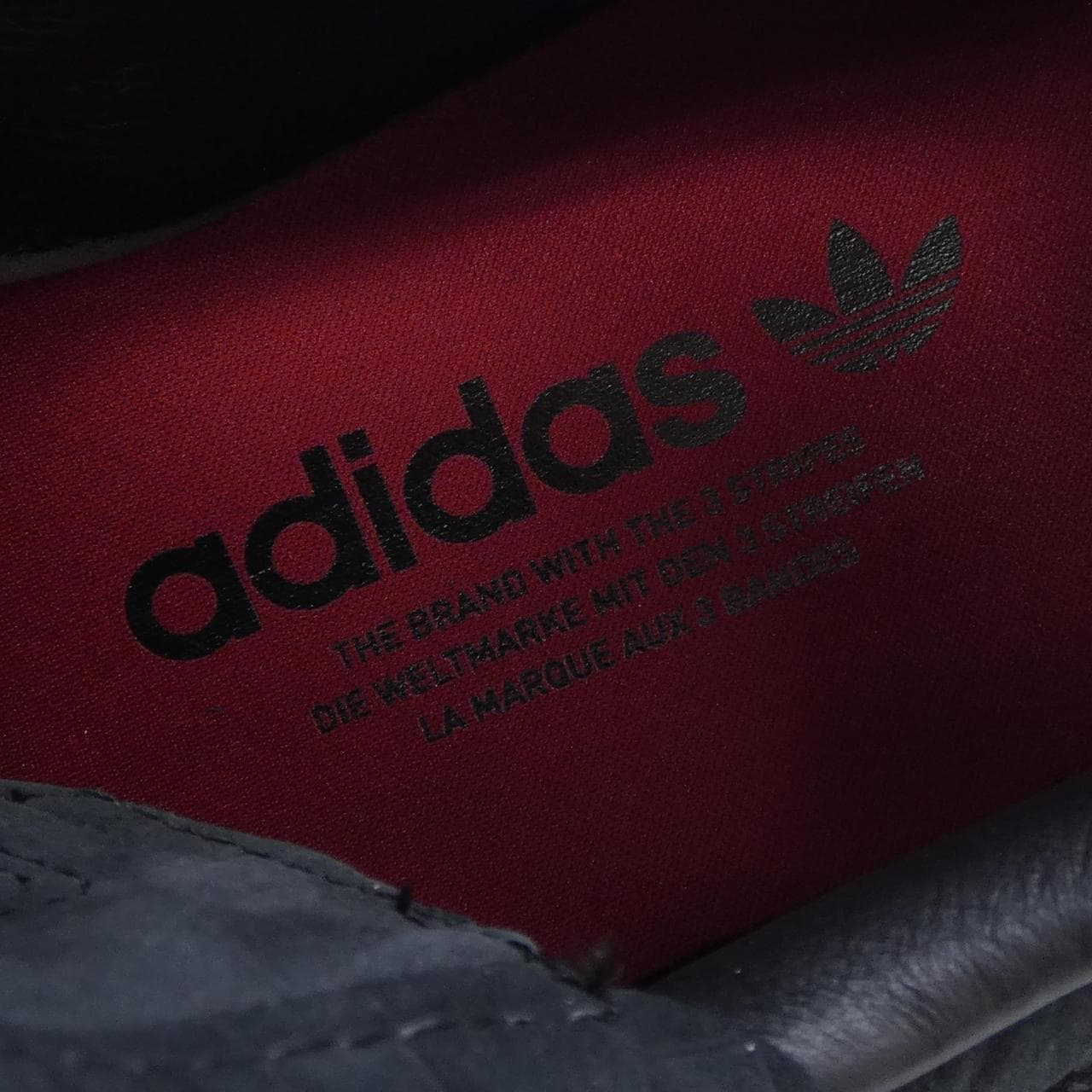 アディダス ADIDAS IG9311 スニーカー