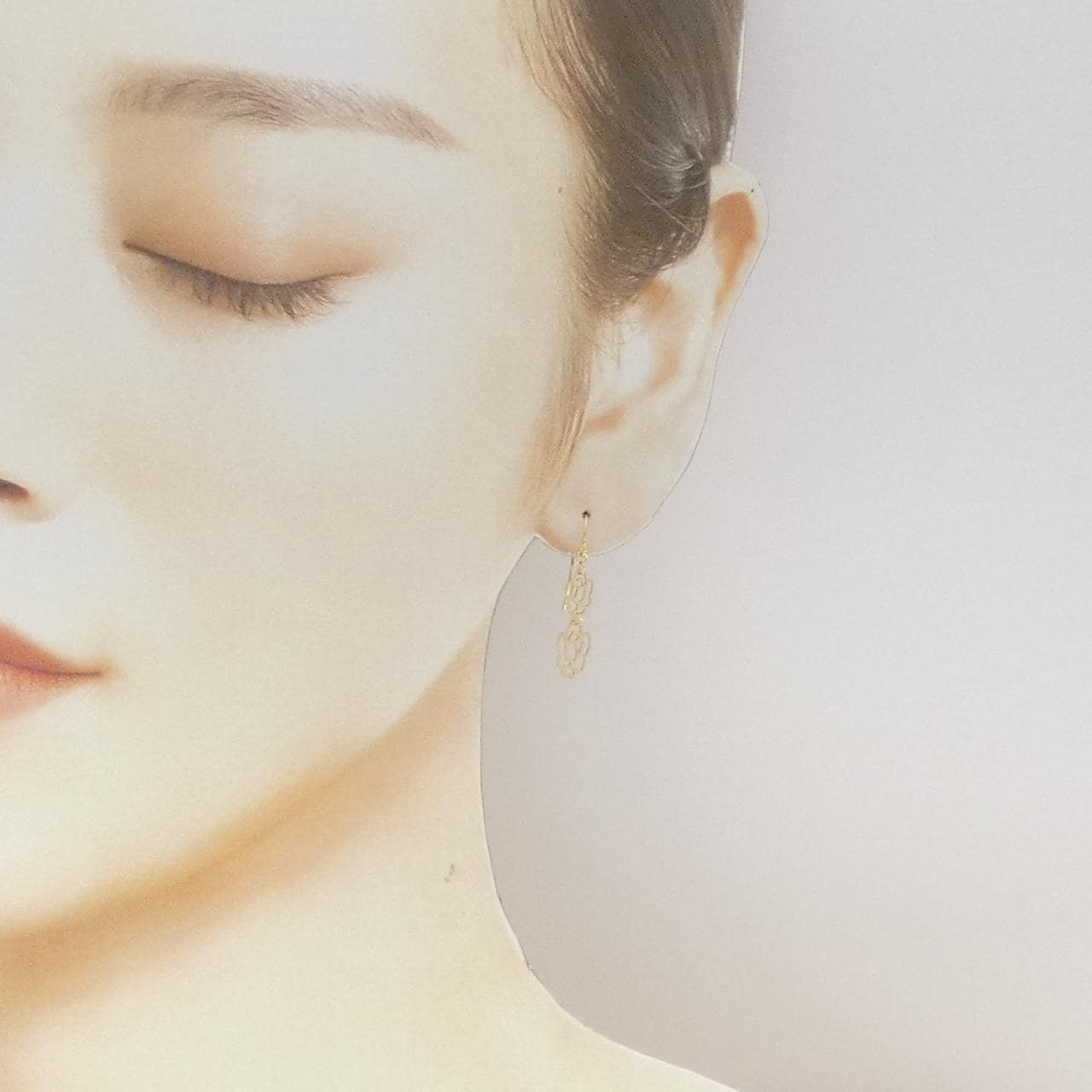 K18YG ローズ ピアス