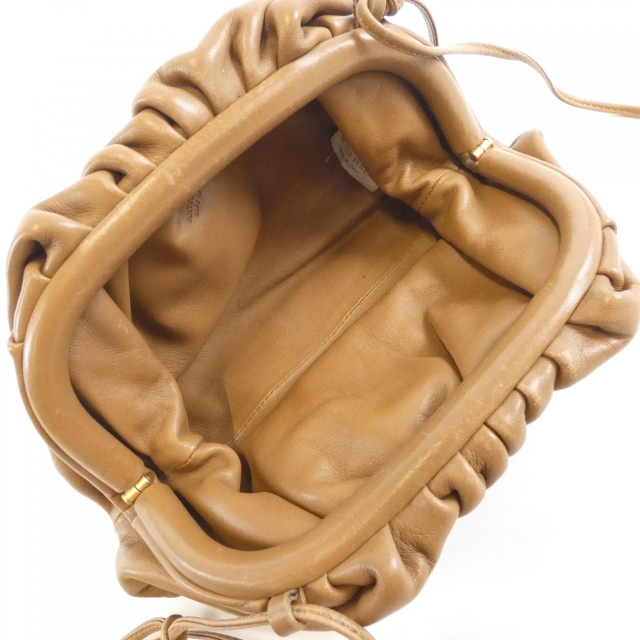 ボッテガヴェネタ 585852 VBIU5 ショルダーバッグ