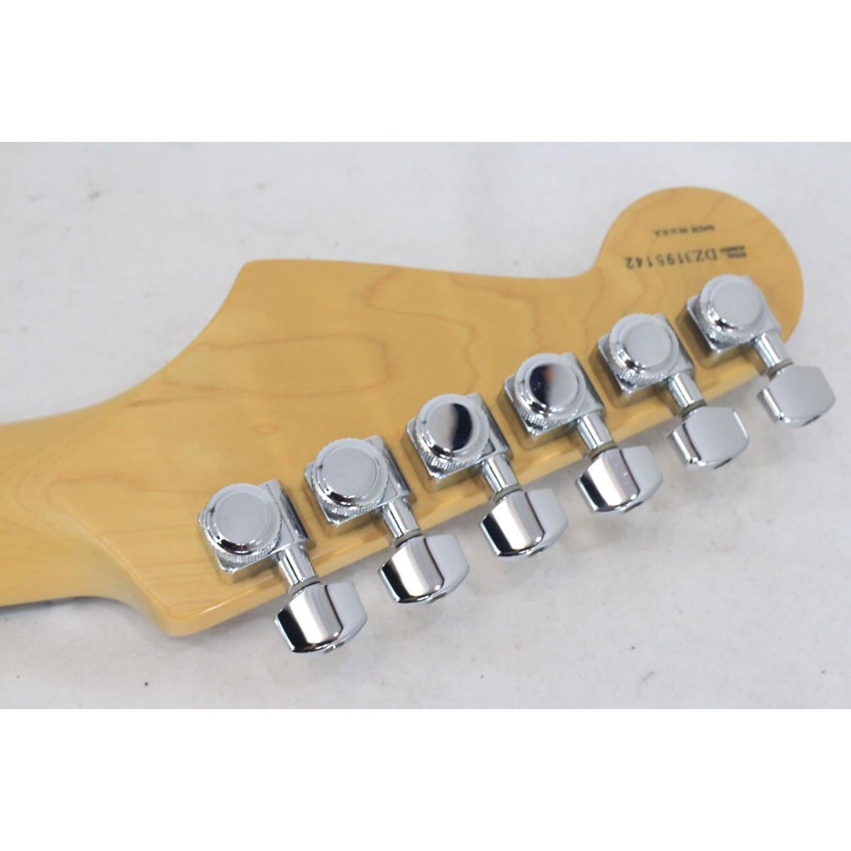AMERICAN DELUXE FAT STRATOCASTER