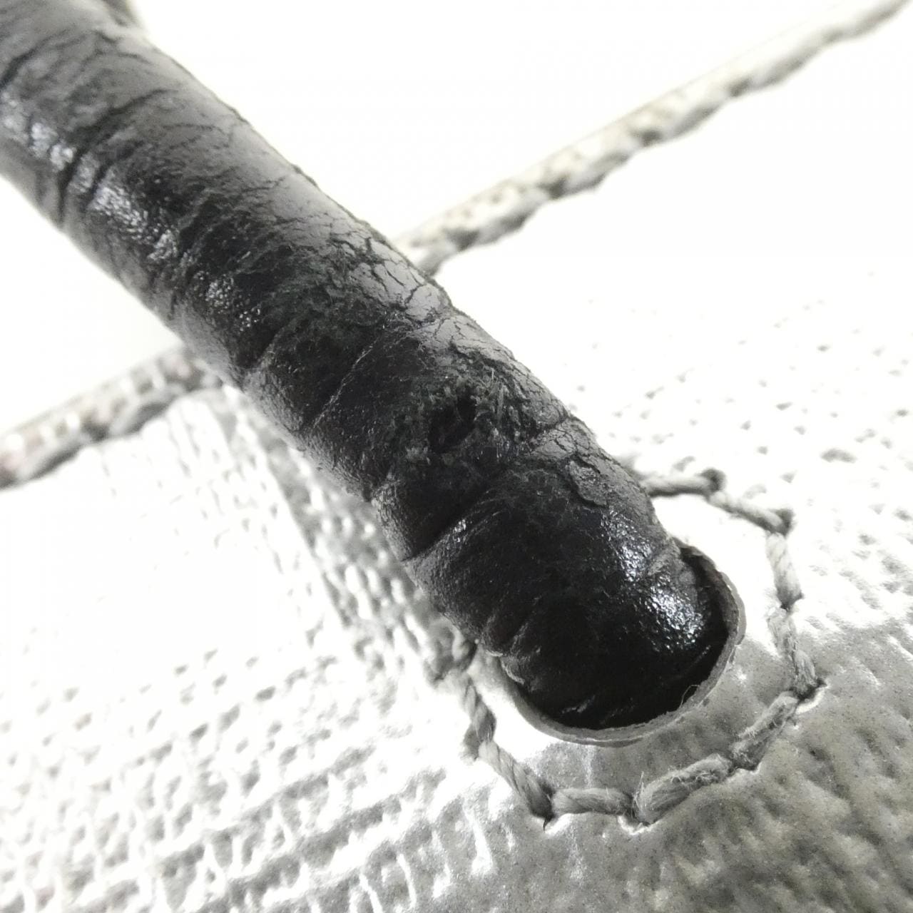 バレンシアガ ショッピング ノース サウス トート 597858 0AI4N バッグ