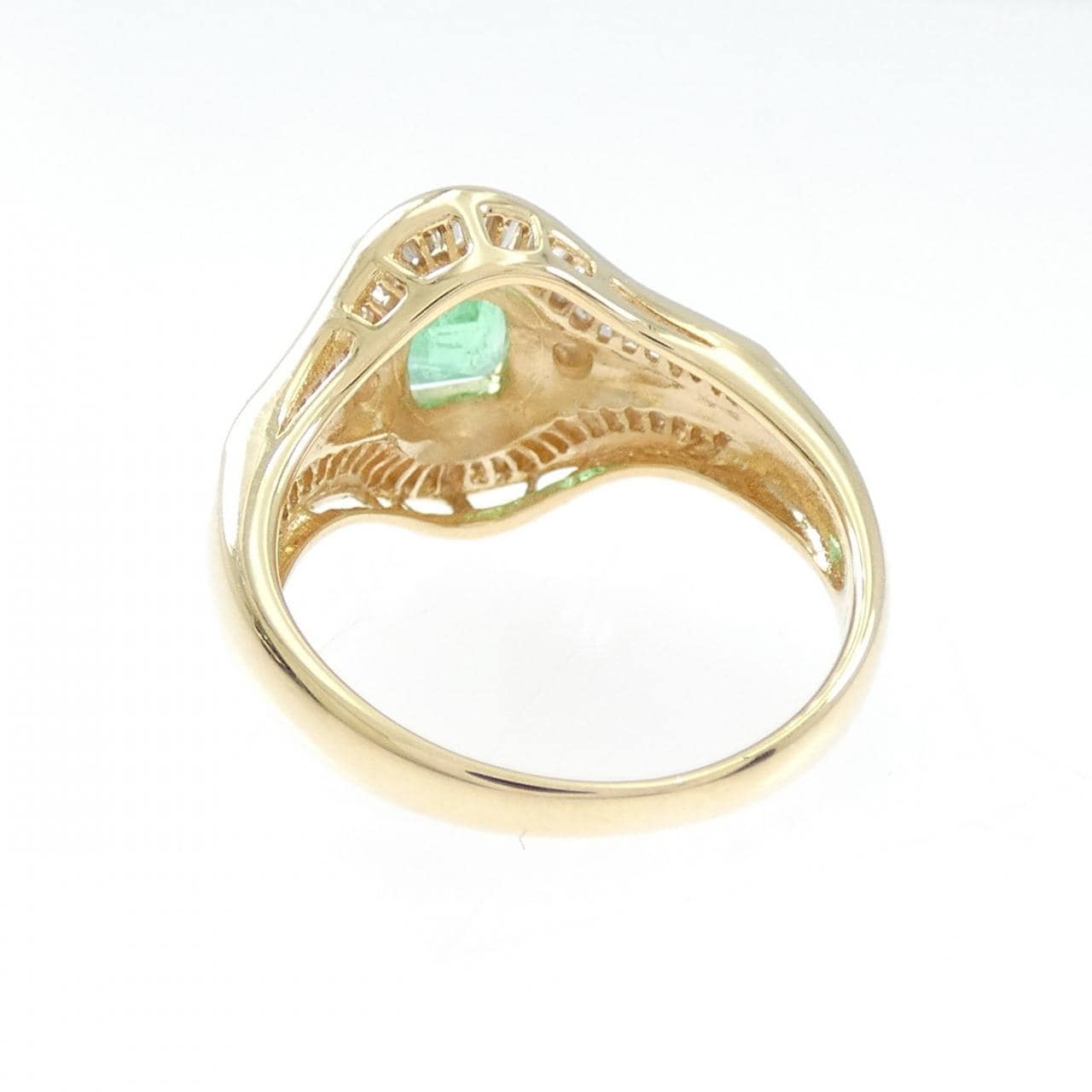 K18YG エメラルド リング 0.71CT