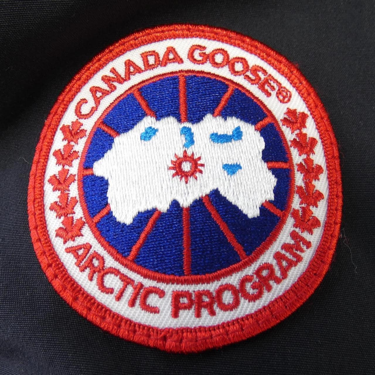 カナダグース CANADA GOOSE ダウンジャケット