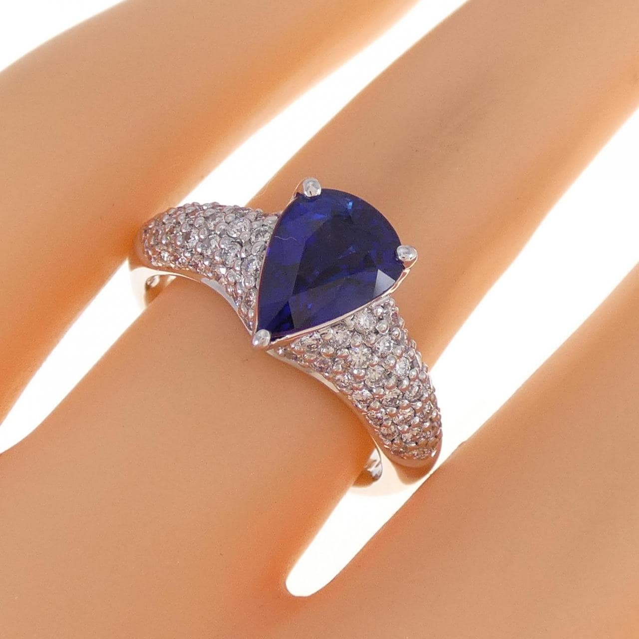 PT Sapphire Ring 2.00CT