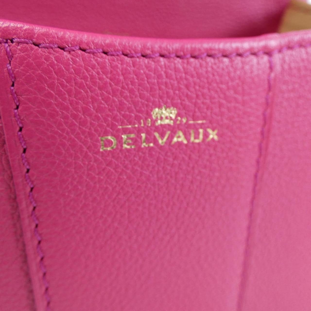 德尔沃DELVAUX