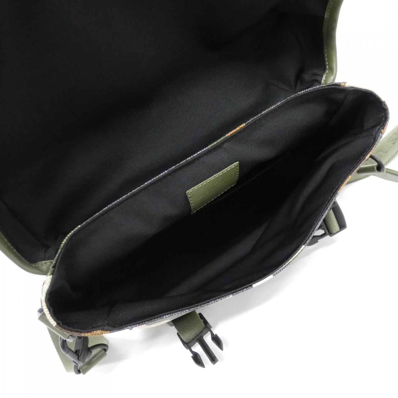 ルイヴィトン ダモフラージュ LVトレイル メッセンジャー M24449 ショルダーバッグ