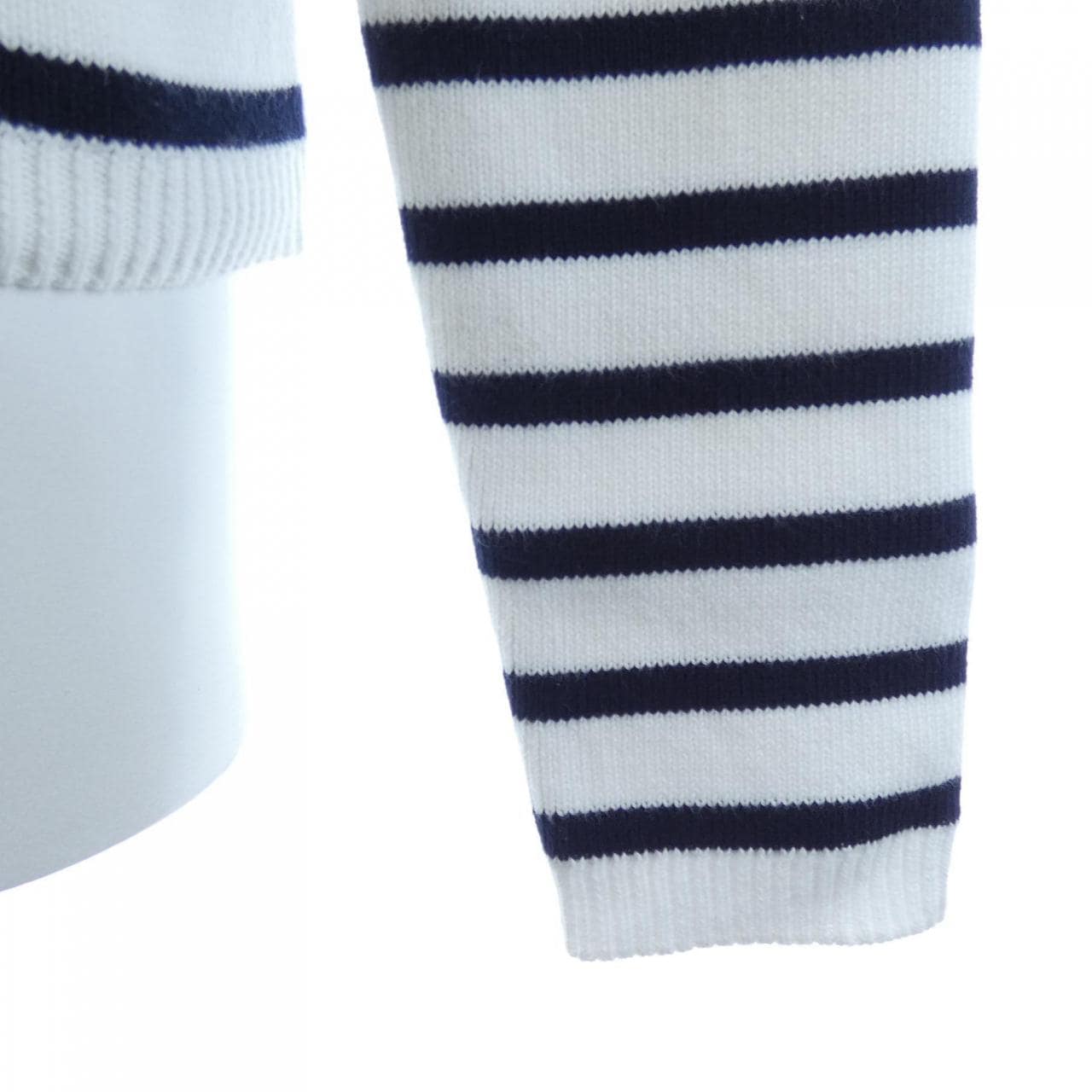 モンクレール MONCLER 10939B00016 ダウンジャケット