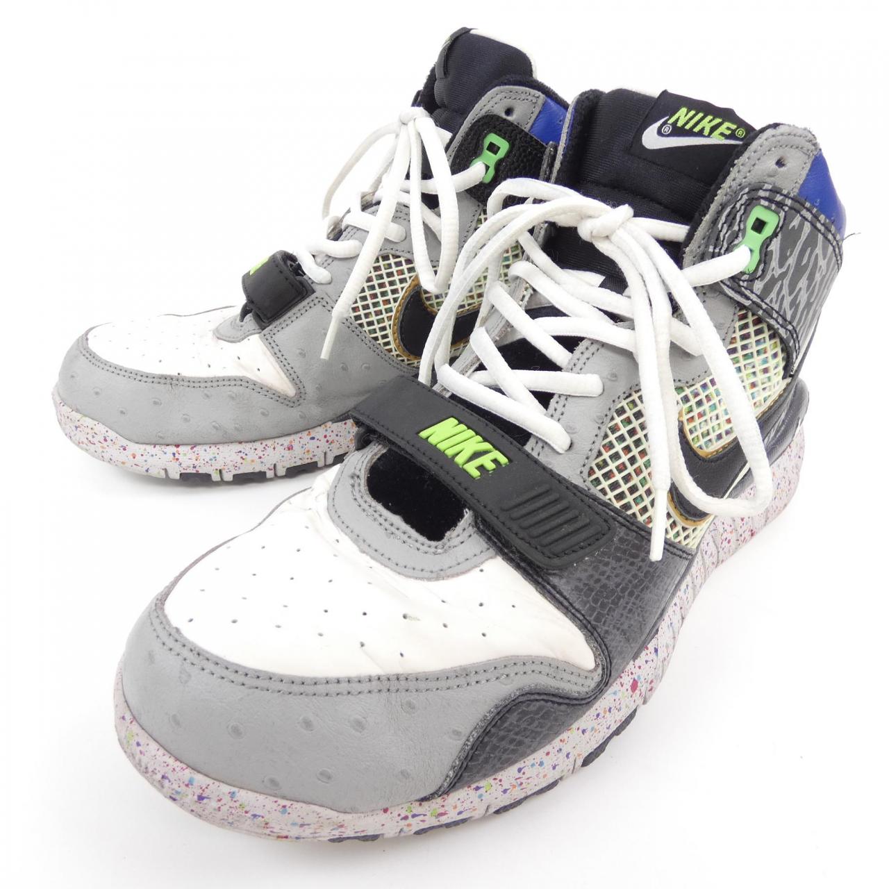 ナイキ NIKE スニーカー