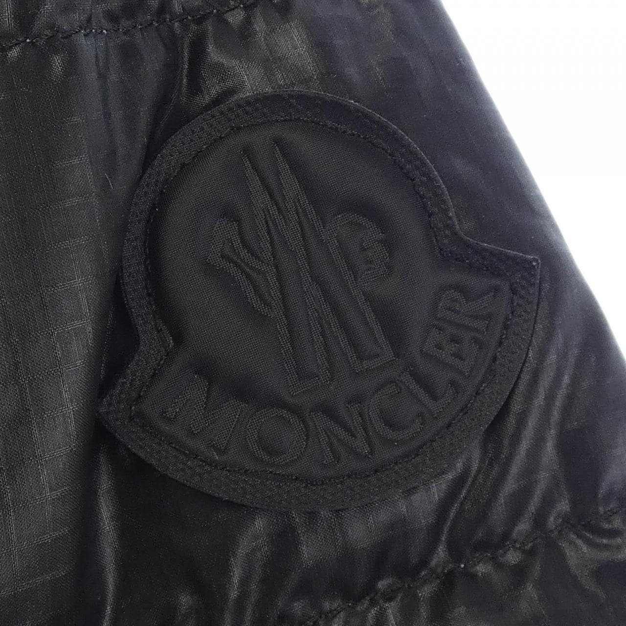 モンクレール MONCLER ダウンジャケット