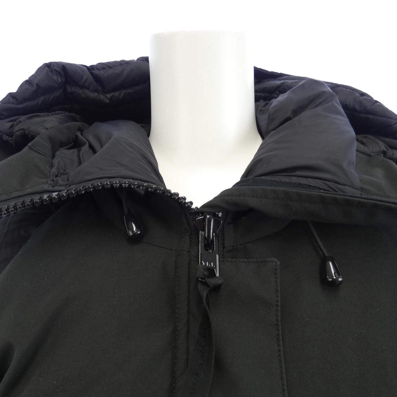 カナダグース CANADA GOOSE 2056WB ダウンジャケット