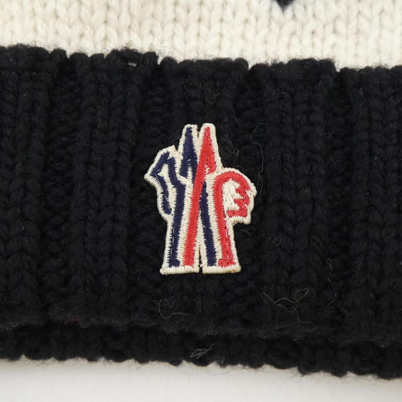 モンクレール MONCLER 20973B00019 M2865 ニットキャップ
