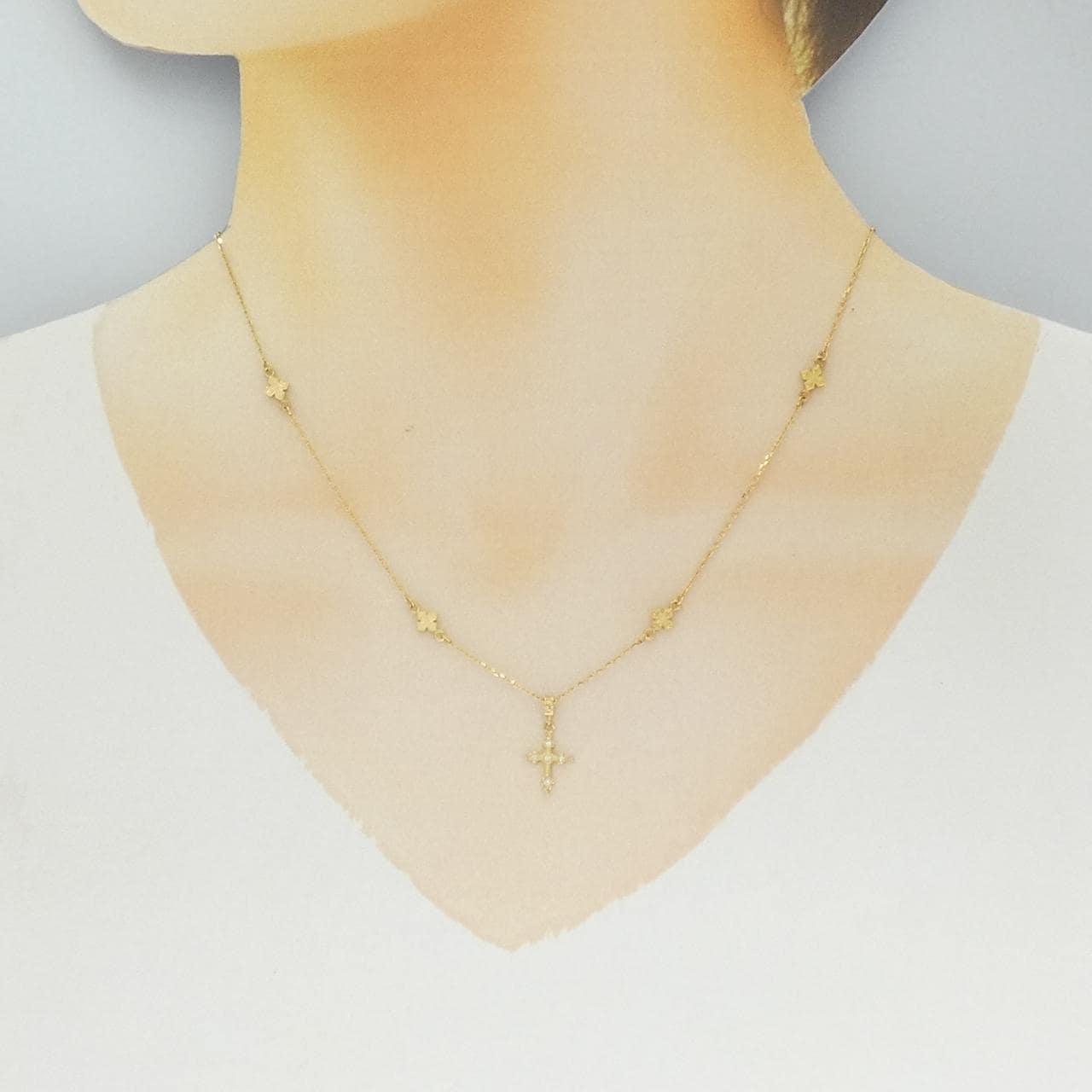 ローリーロドキン プチ ゴシック クロス ネックレス