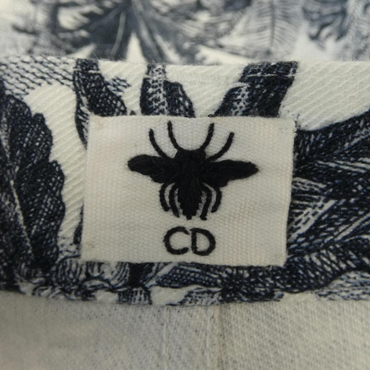 クリスチャンディオール CHRISTIAN DIOR トワル ドゥ ジュイ TOILE DE JOUY 042P14A3735 ショートパンツ