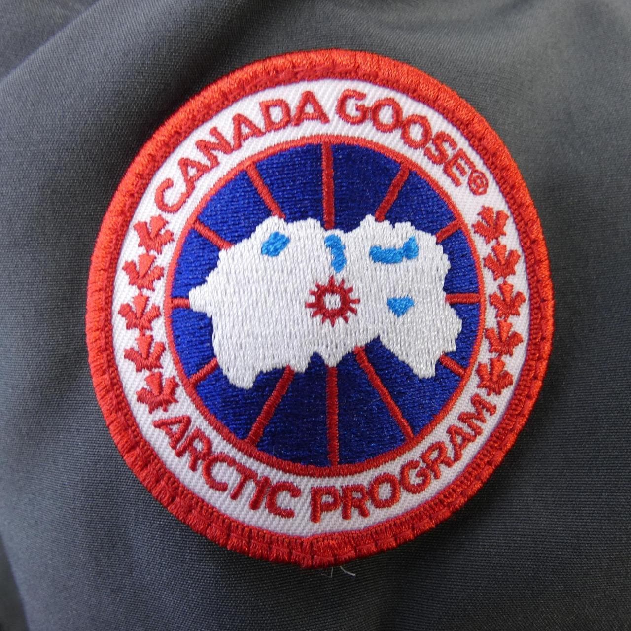 カナダグース CANADA GOOSE ダウンジャケット