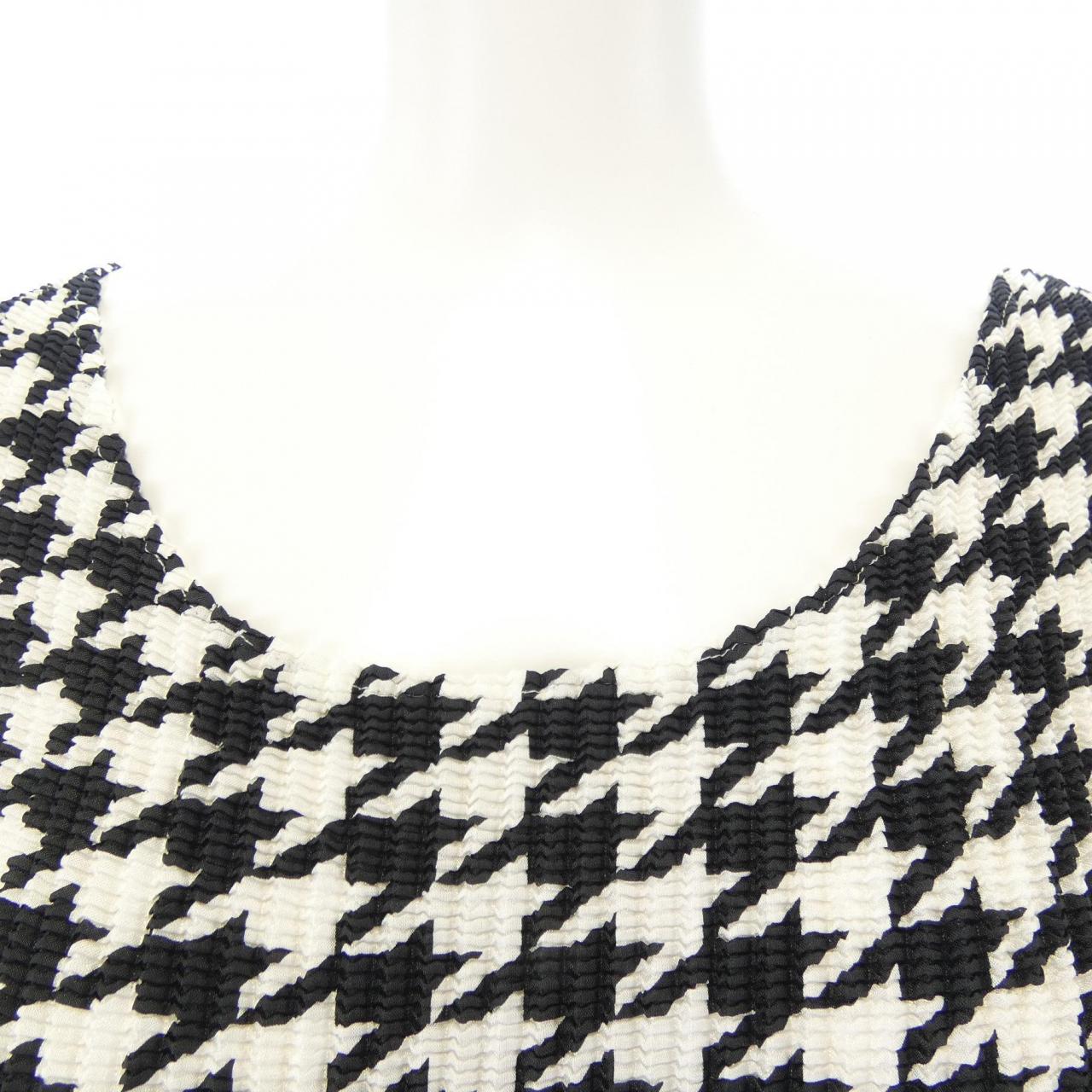 スペッチオ SPECCHIO トップス
