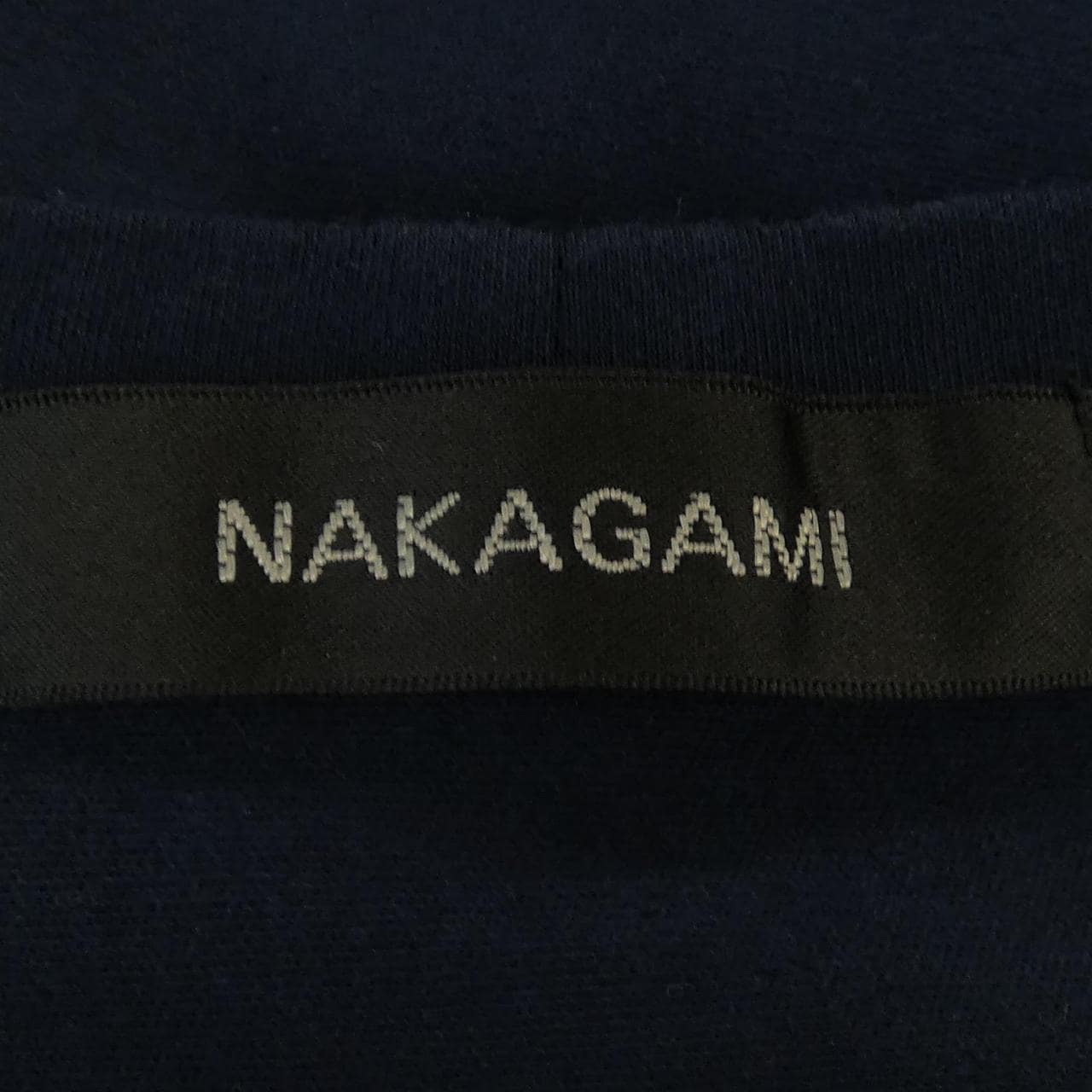 NAKAGAMI Tシャツ