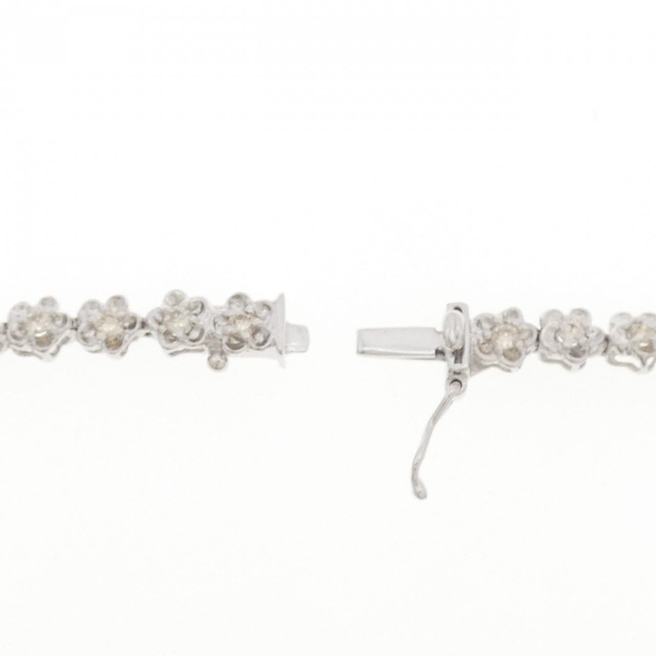 K18WG フラワー ダイヤモンド ブレスレット 1.00CT