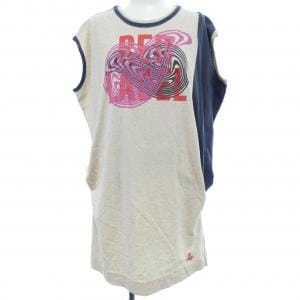 ヴィヴィアンウエストウッドレッド Vivienne Westwood RE トップス