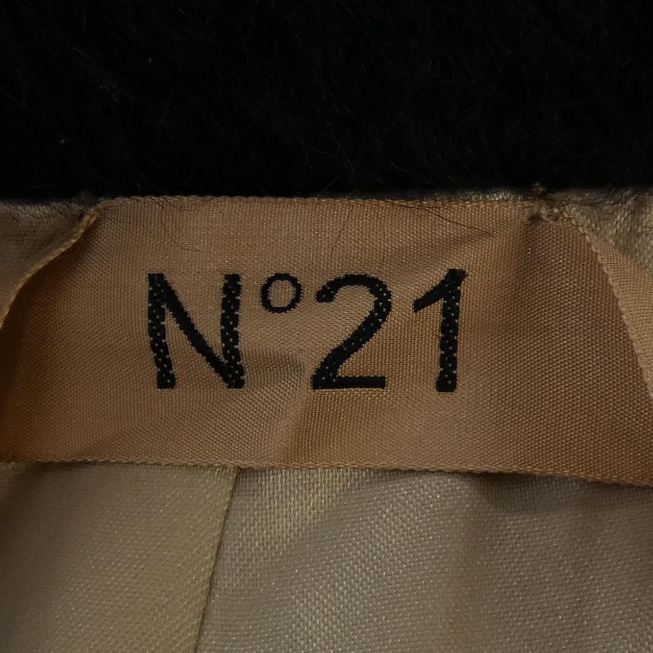 ヌメロヴェントゥーノ N°21 コート
