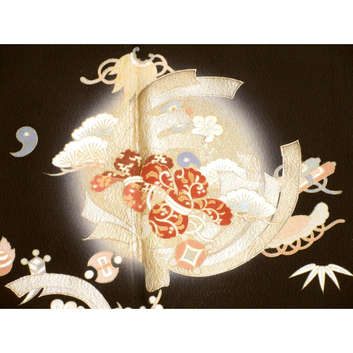 【未使用品】黑色留袖和服，饰以友禅金和渐变染色