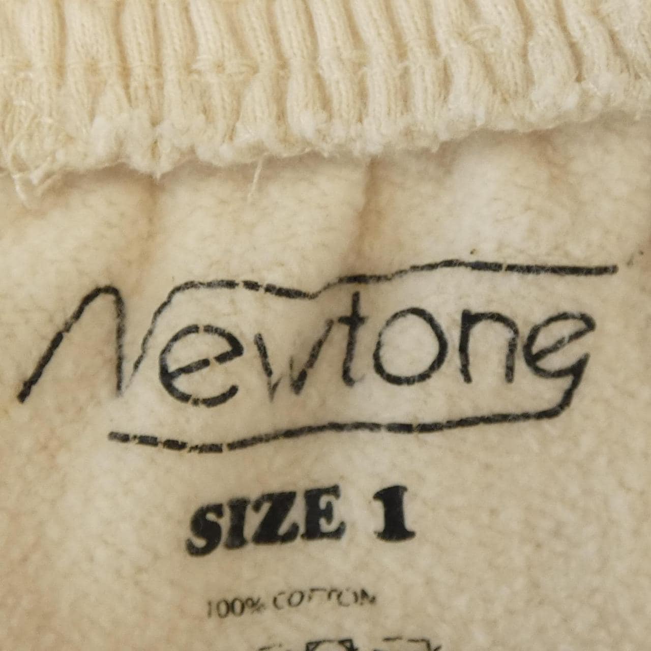 NEWTONE パンツ