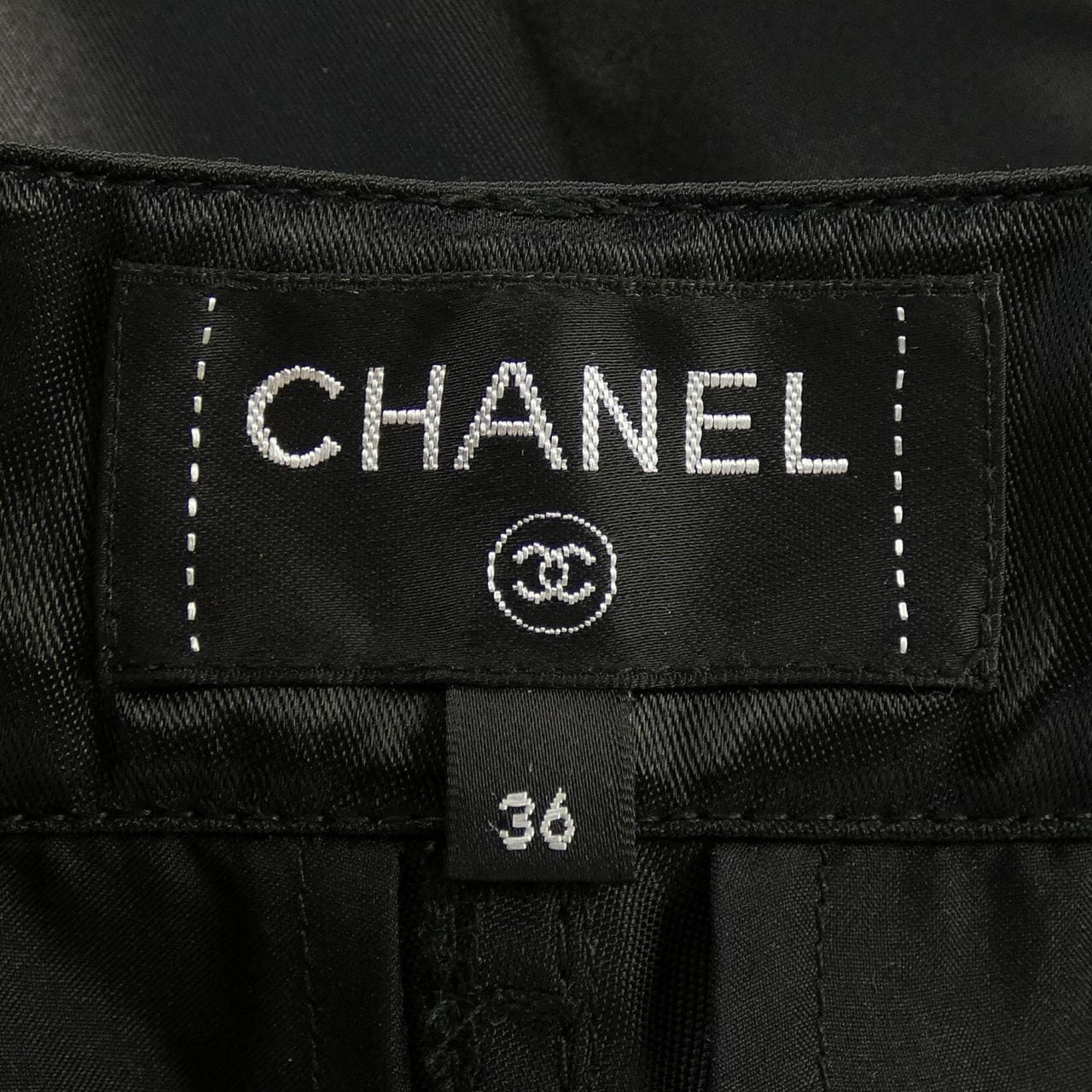 シャネル CHANEL P70669V62116 ショートパンツ