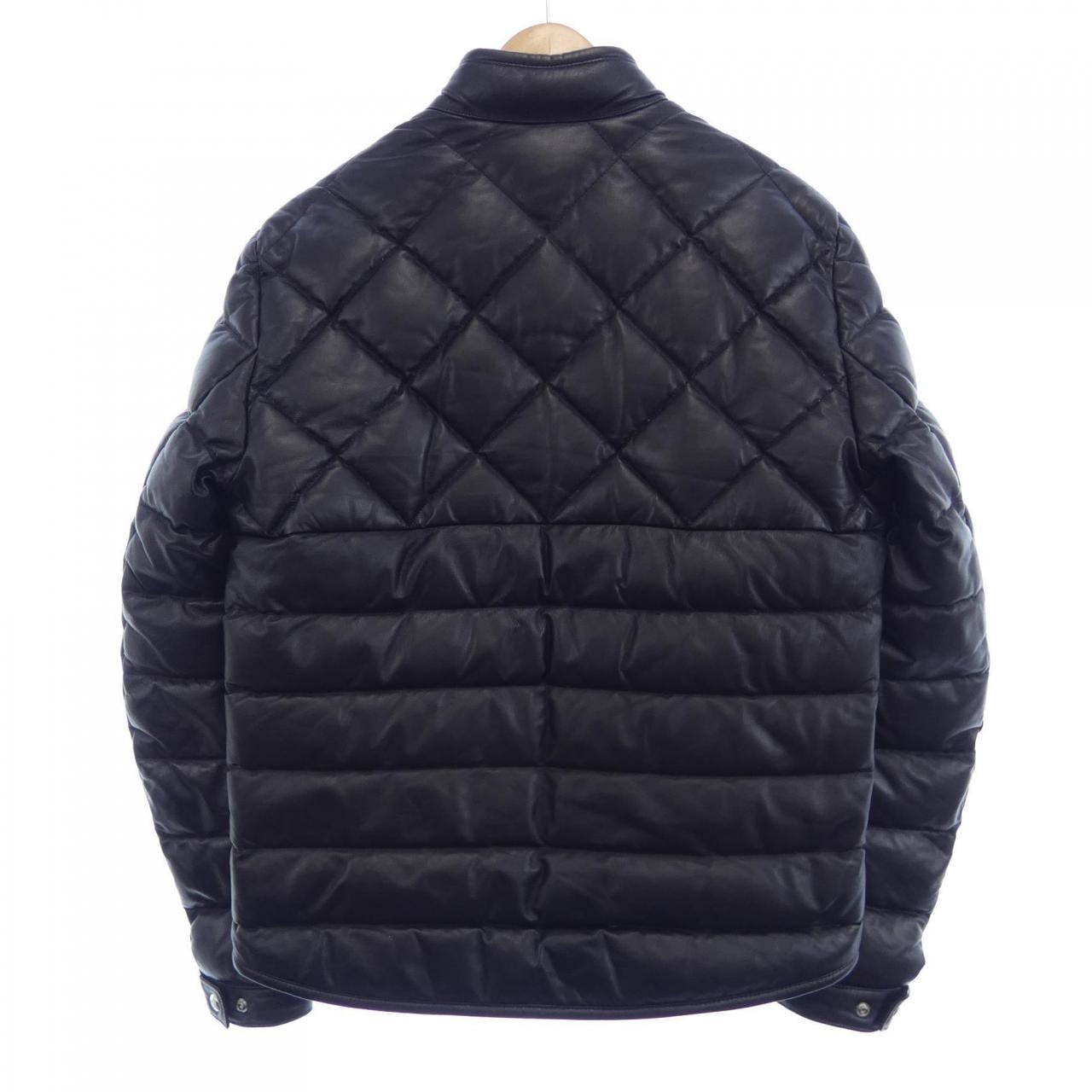 モンクレール MONCLER ダウンジャケット