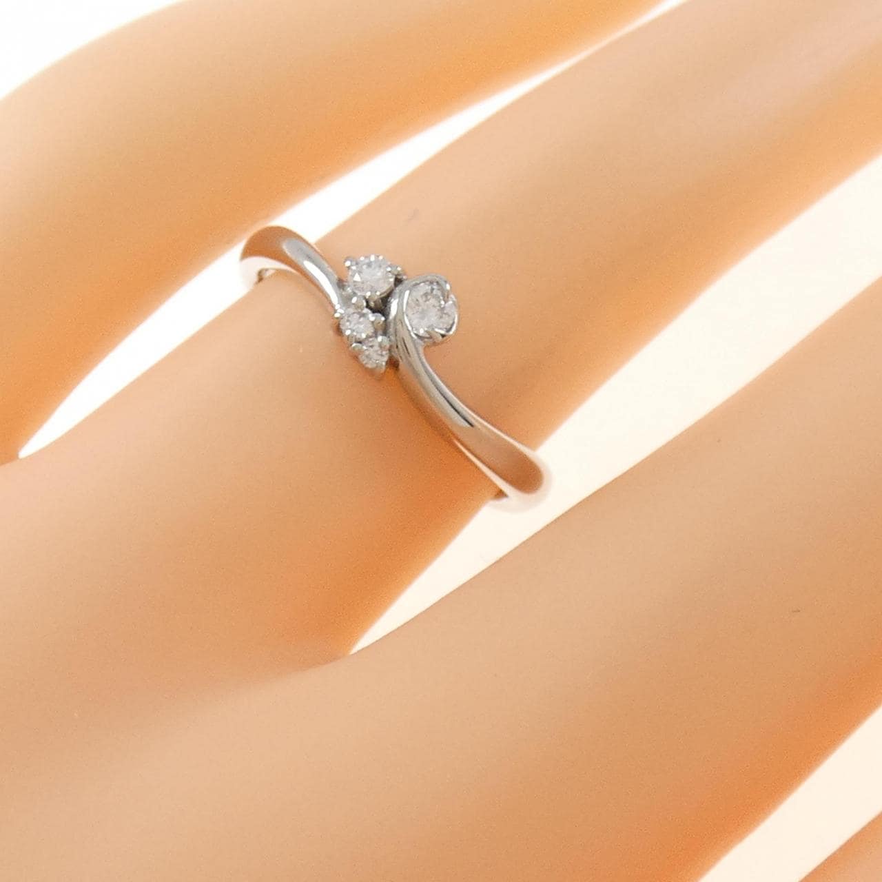 PT ダイヤモンド リング 0.112CT