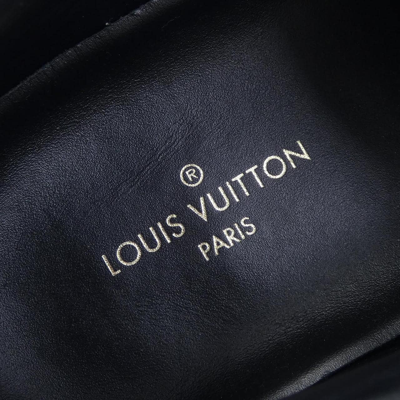 ルイヴィトン LOUIS VUITTON スニーカー