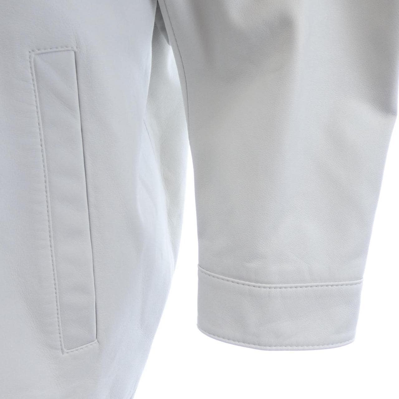 Prada PRADA三角寶獅UPW463 S231 1WDV皮夾克