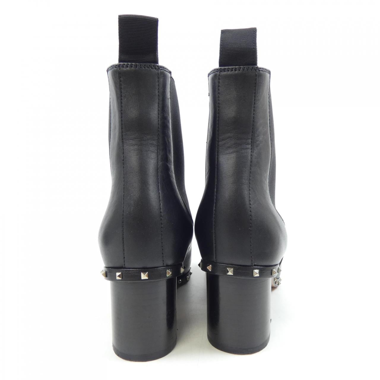 VALENTINO GARAVANI Garavani boots