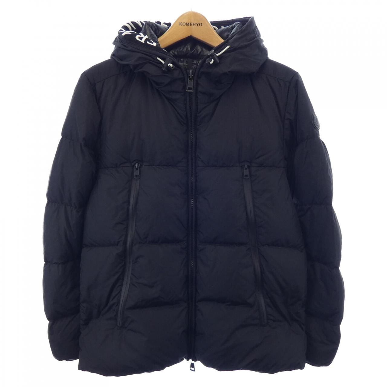 モンクレール MONCLER ダウンジャケット