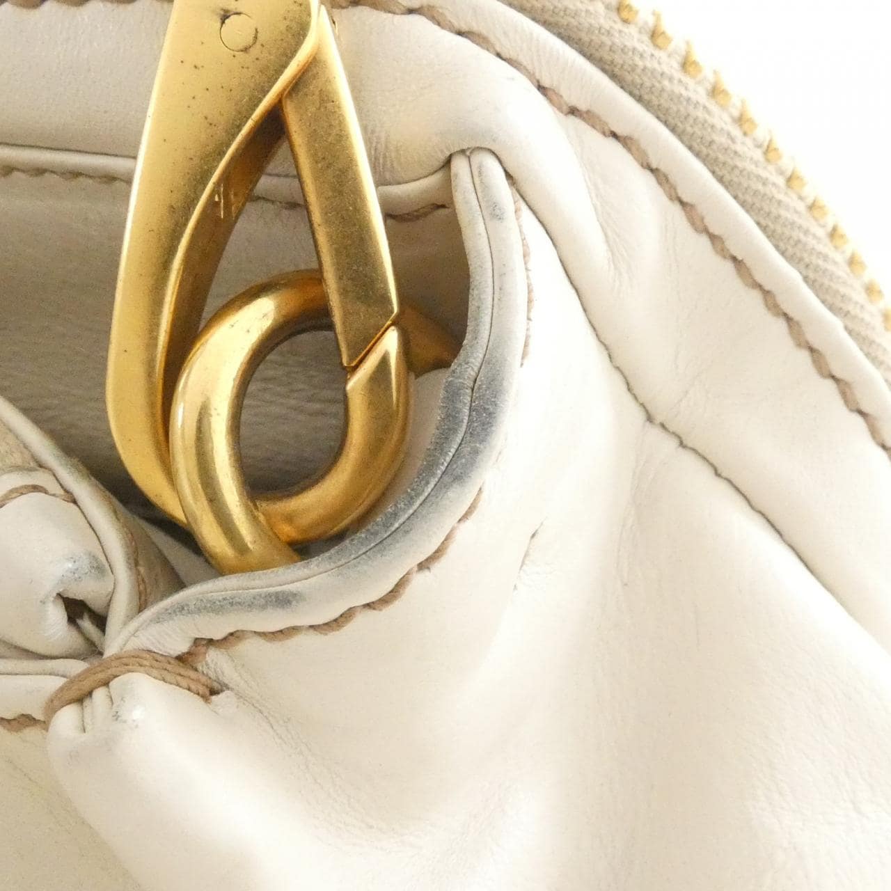 ミュウミュウ RN0509 バッグ