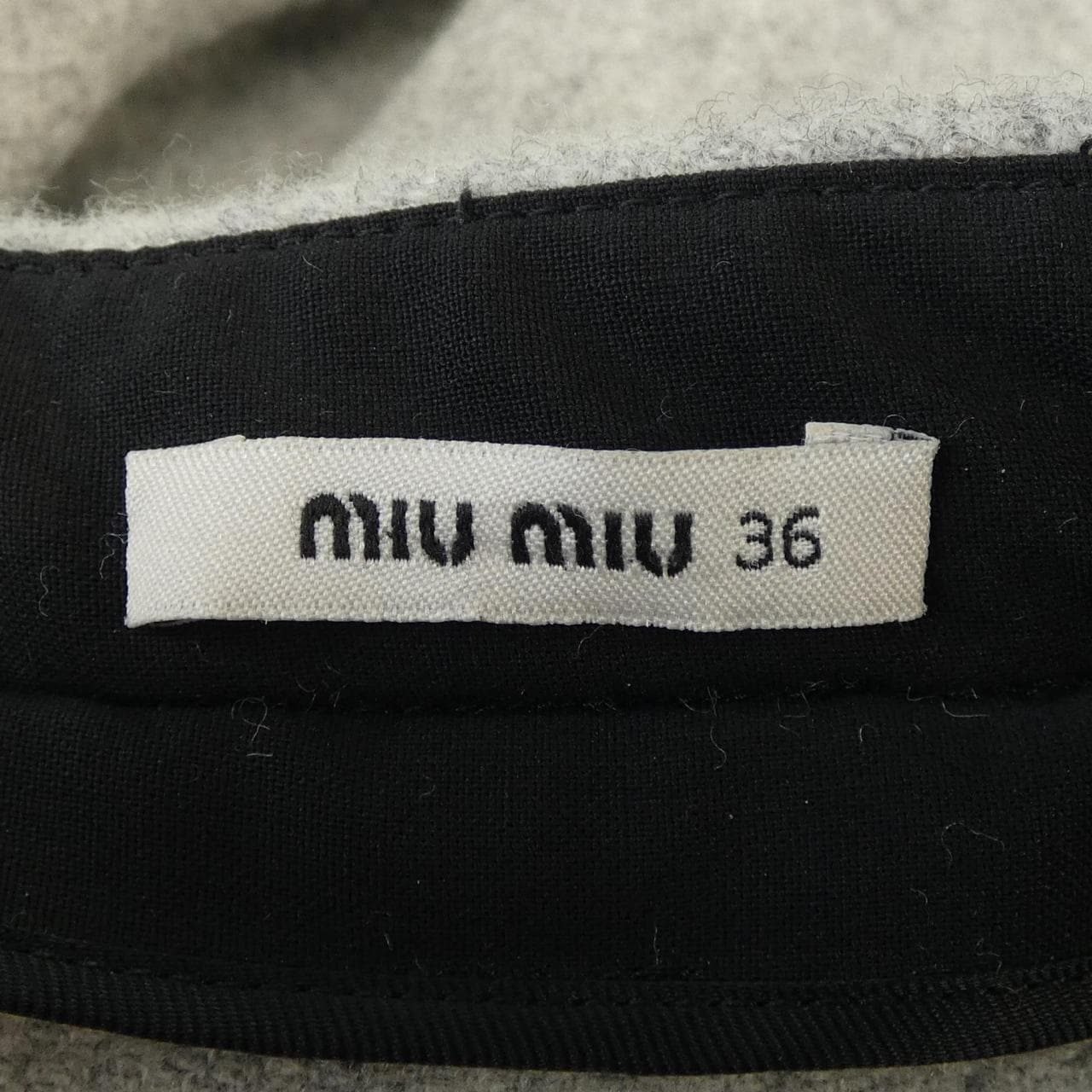 ミュウミュウ MIU MIU MG720 LC0 スカート