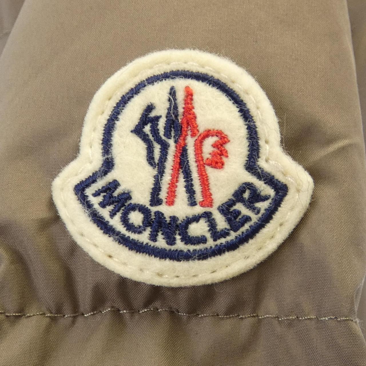 MONCLER蒙克勒羽絨服