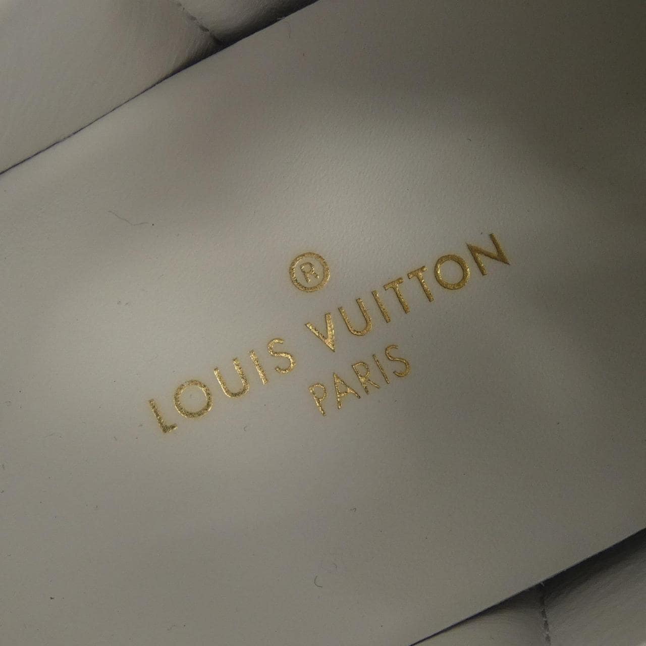 ルイヴィトン LOUIS VUITTON タイムアウトライン スニーカー