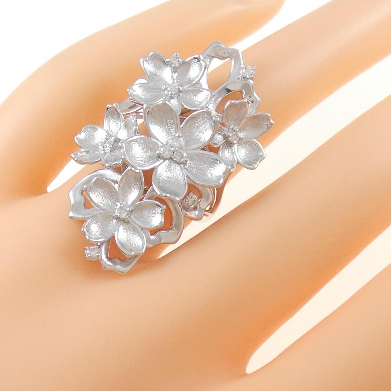 K18WG flower Diamond ring 0.22CT