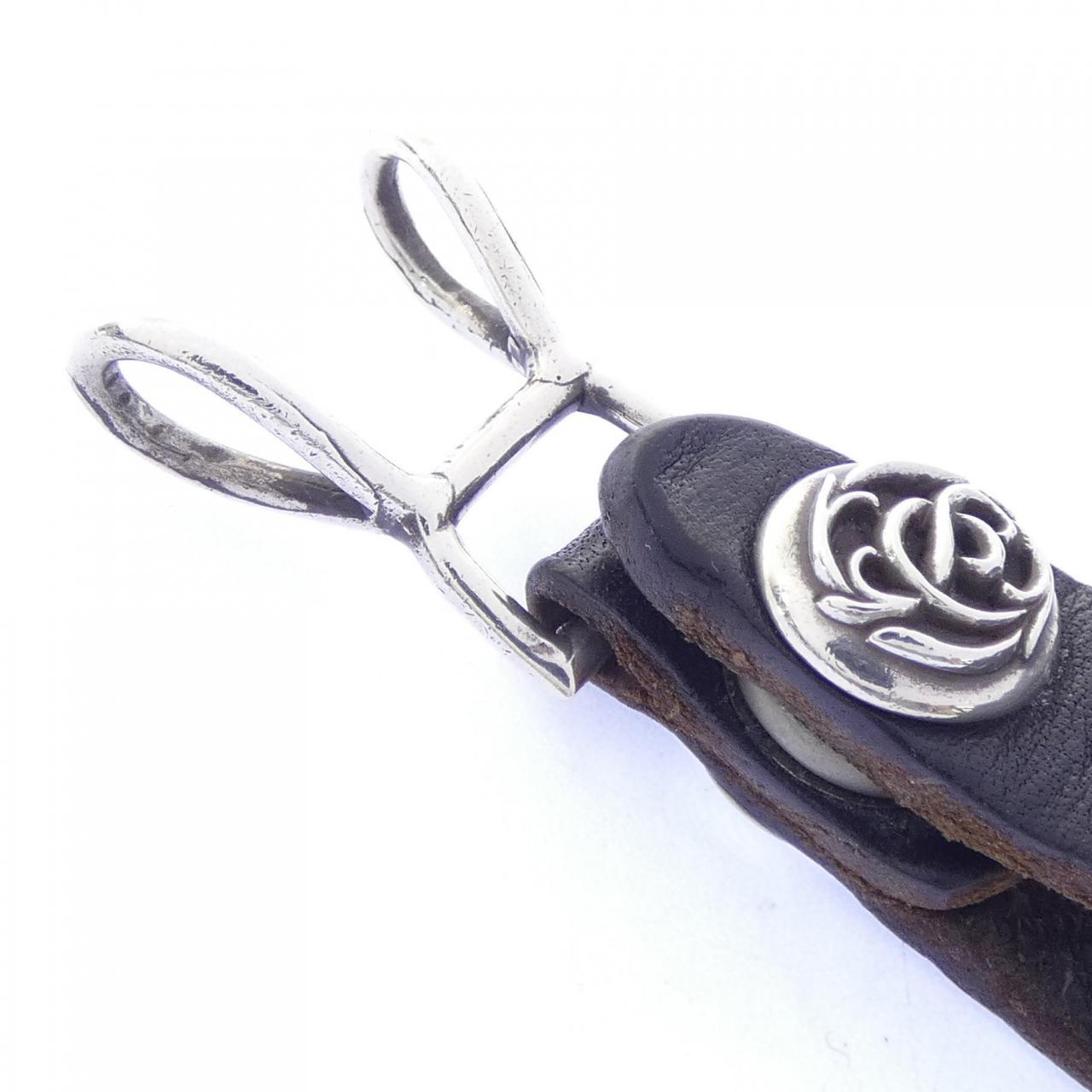 クロムハーツ CHROME HEARTS BELT LOOP FLORAL KEY HOLDER