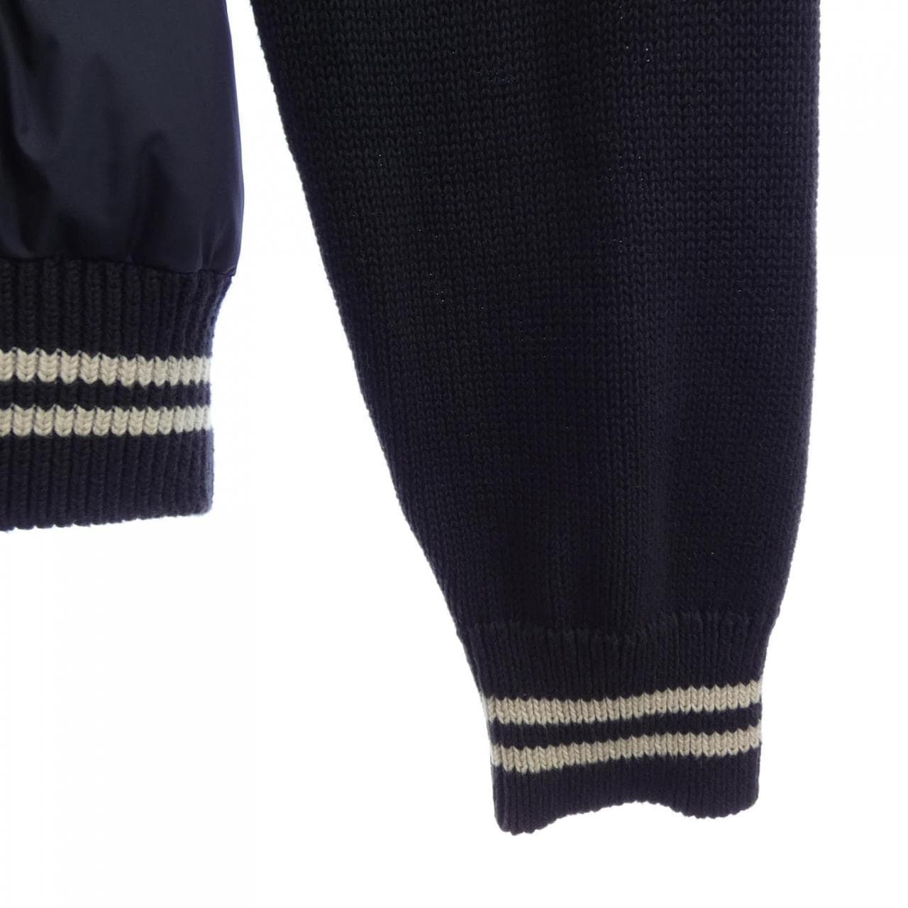 モンクレール MONCLER 20919B00001 ダウンジャケット