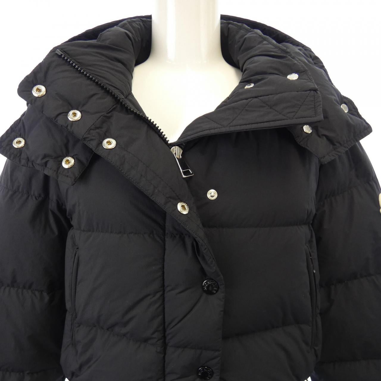モンクレール MONCLER ダウンジャケット