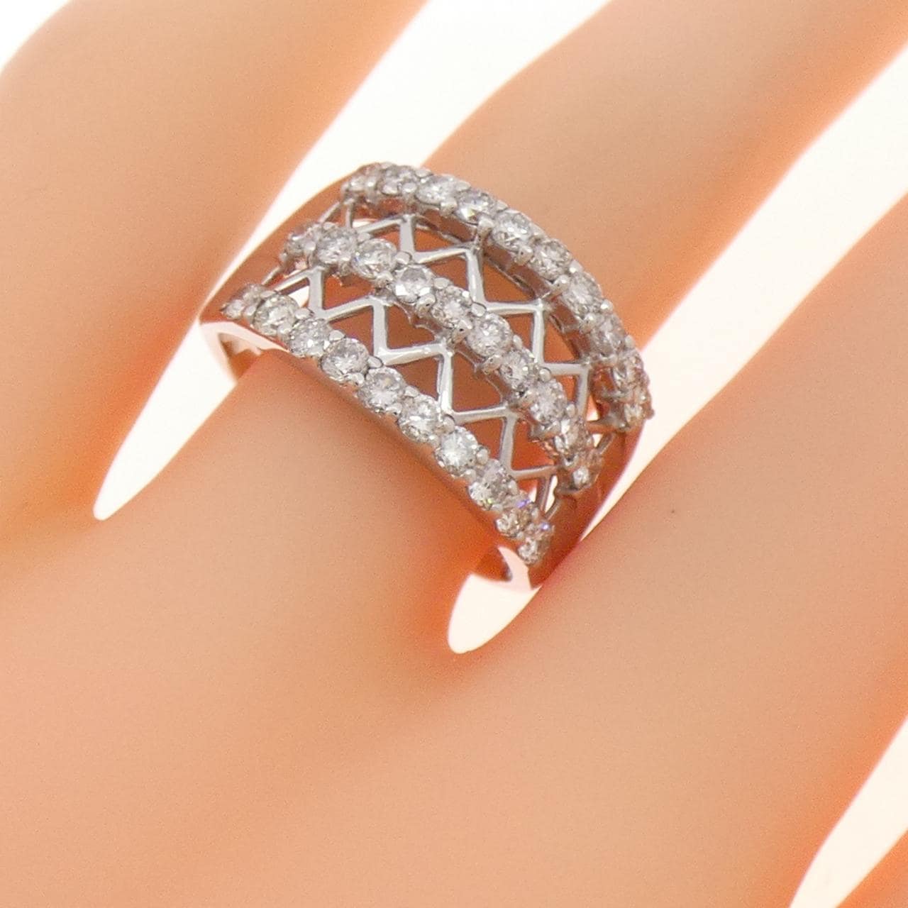 PT900 ダイヤモンド リング 1.00CT