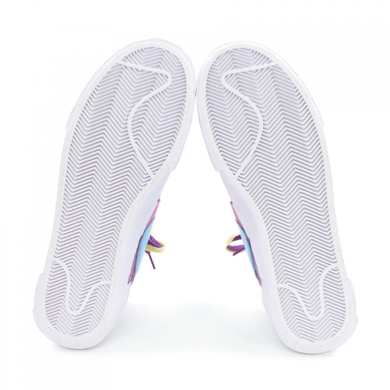 ナイキサカイ NIKE×SACAI KAWS　DM7091 スニーカー